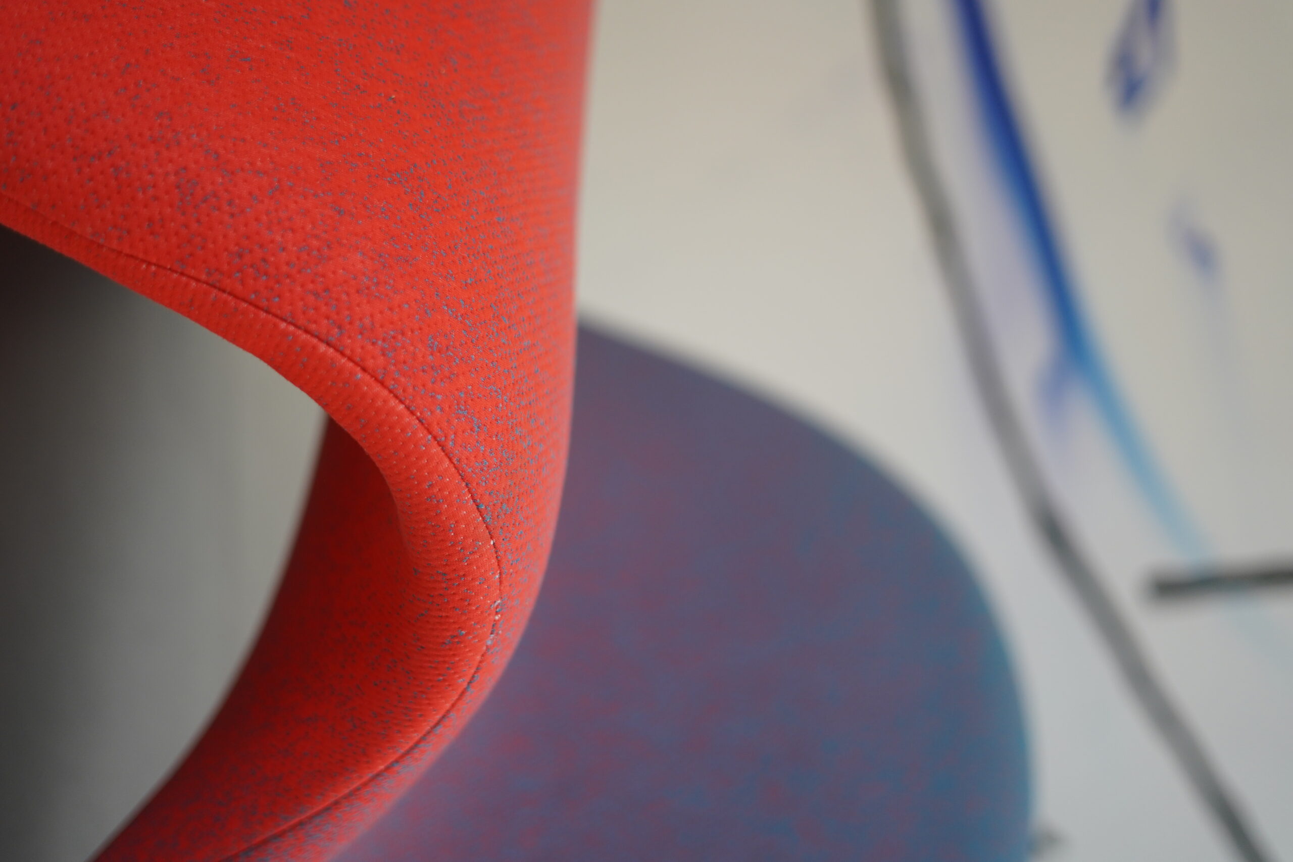 Chaise Langue – Pierre Paulin - vue 4