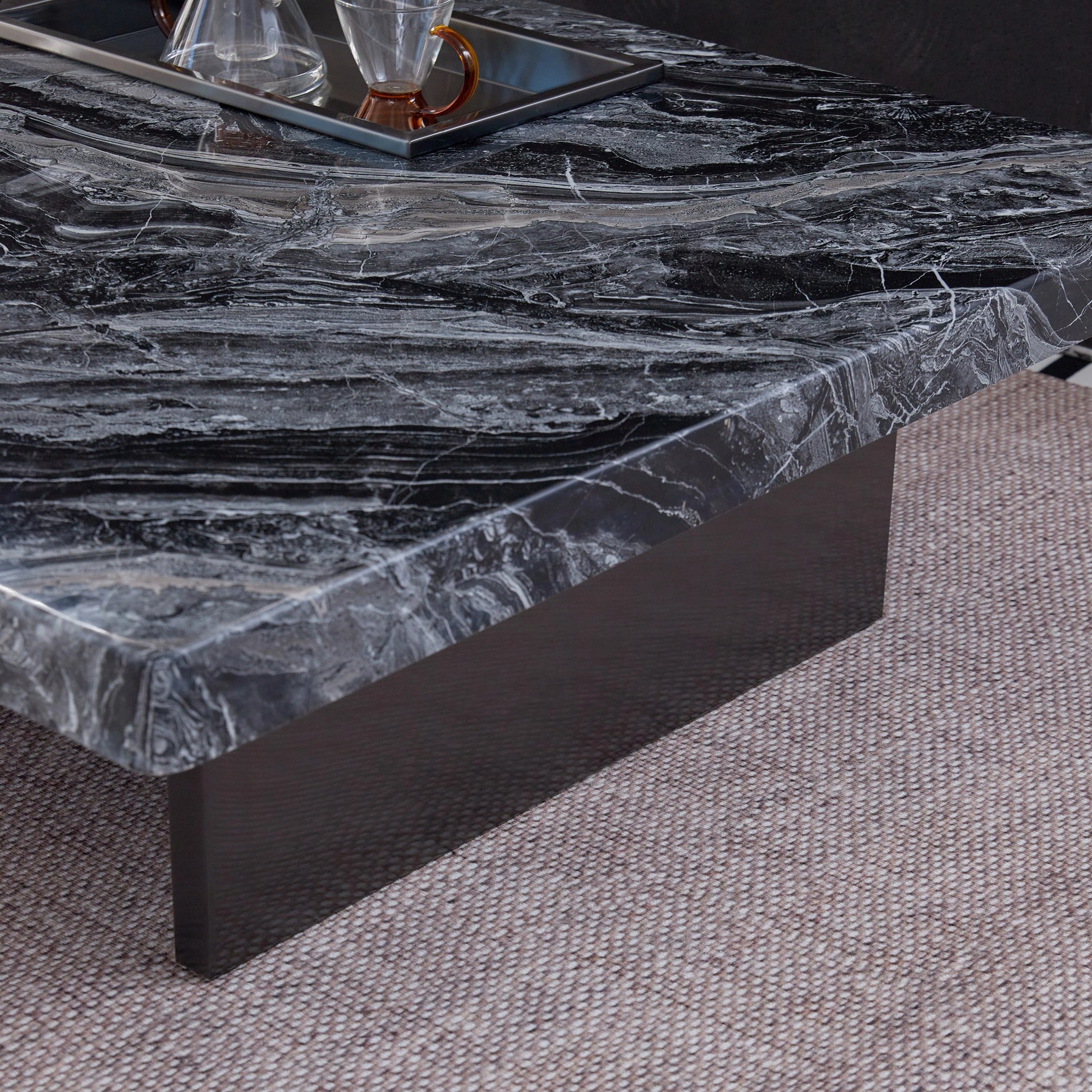 Table – MARBRÉE